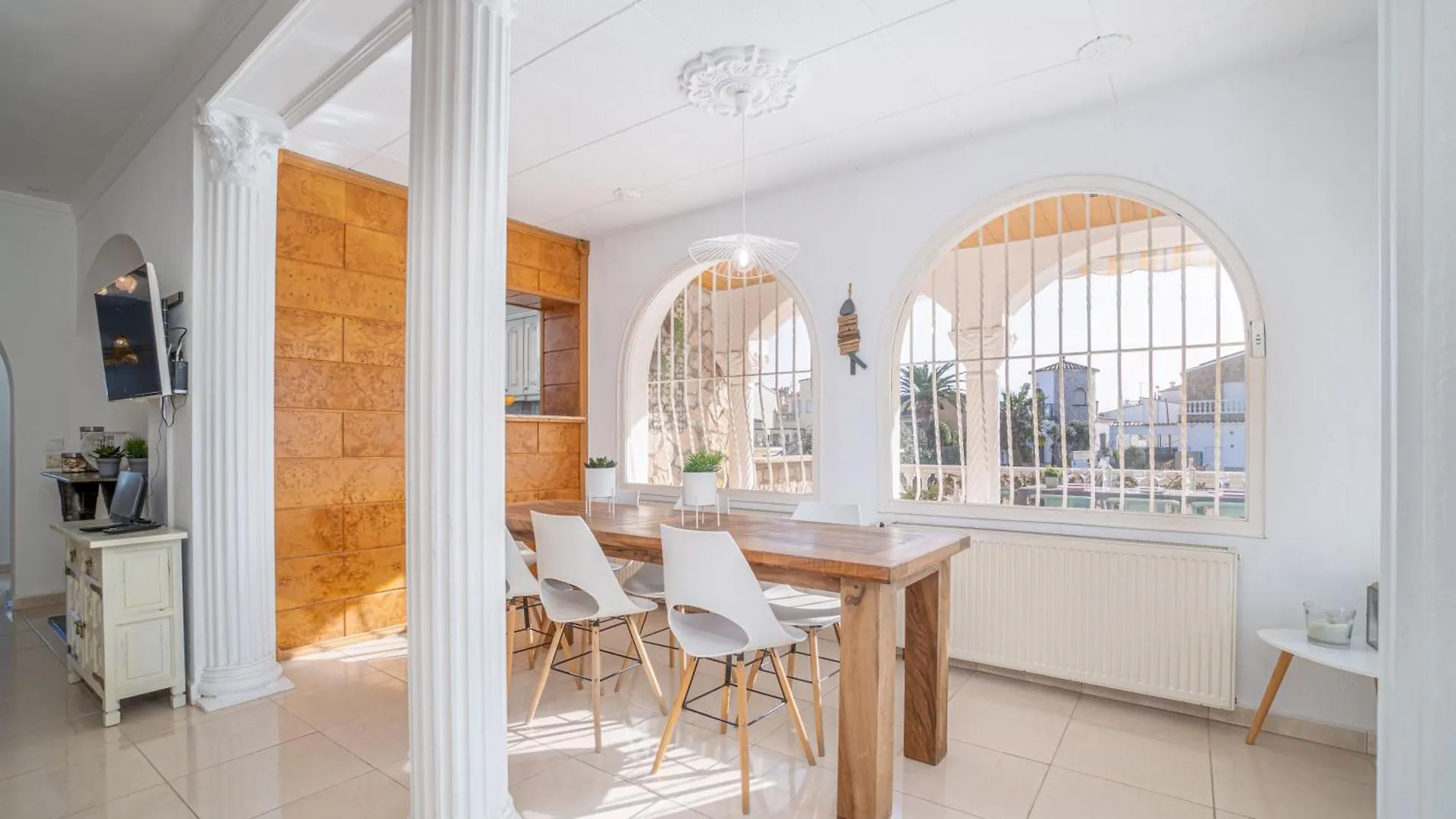 Apart-Rent Villa Fluvia 0002 Empuriabrava