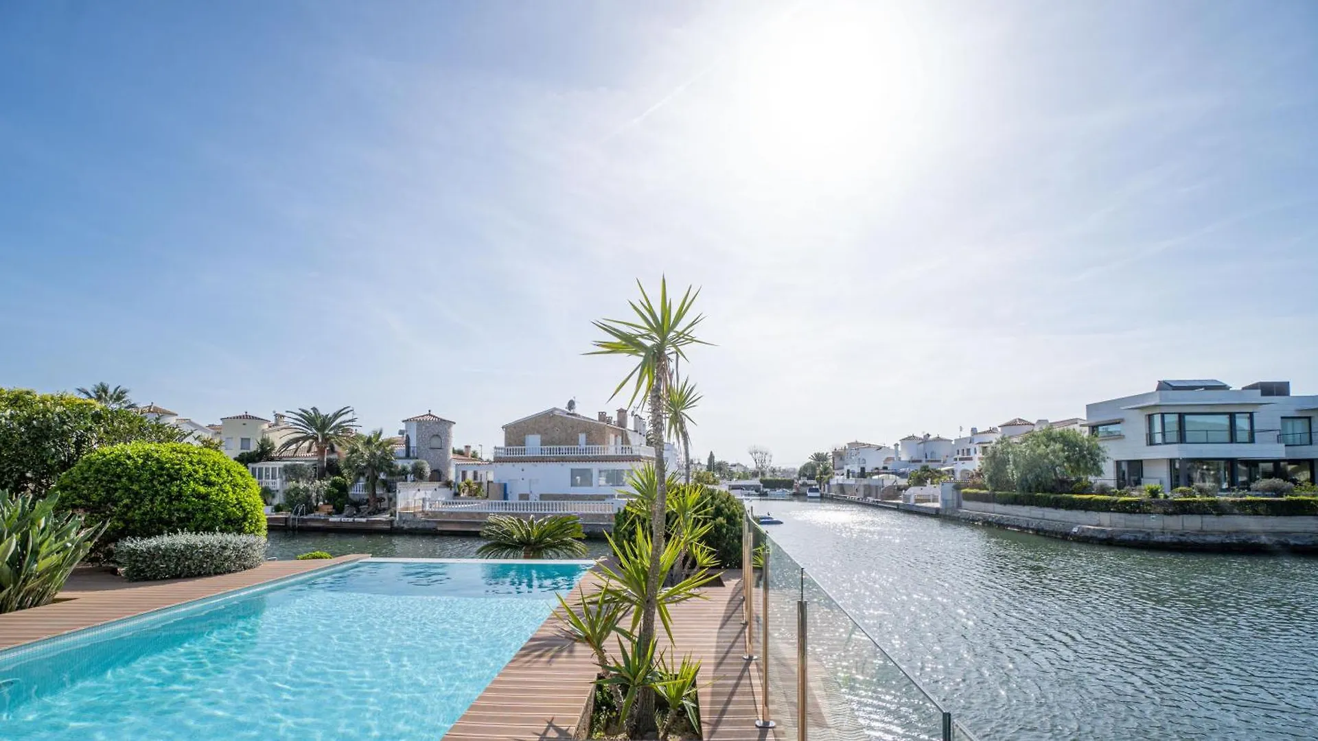 Apart-Rent Villa Fluvia 0002 Empuriabrava 0*,