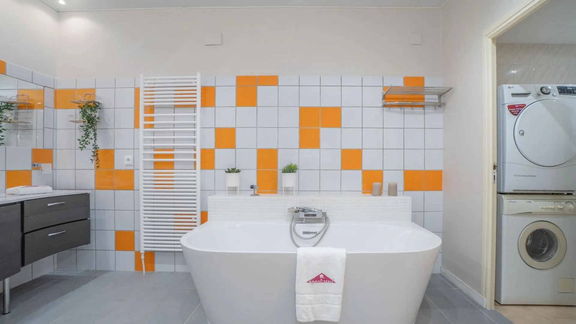Apart-Rent Villa Fluvia 0002 Empuriabrava Spain