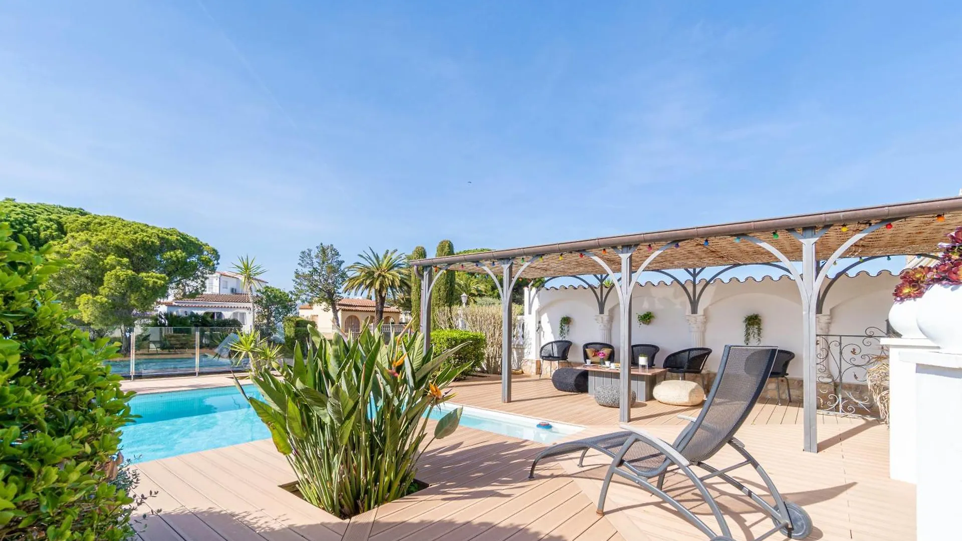 Apart-Rent Villa Fluvia 0002 Empuriabrava